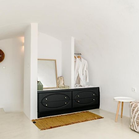 White Curves Santorini Bed & Breakfast Akrotírion Dış mekan fotoğraf