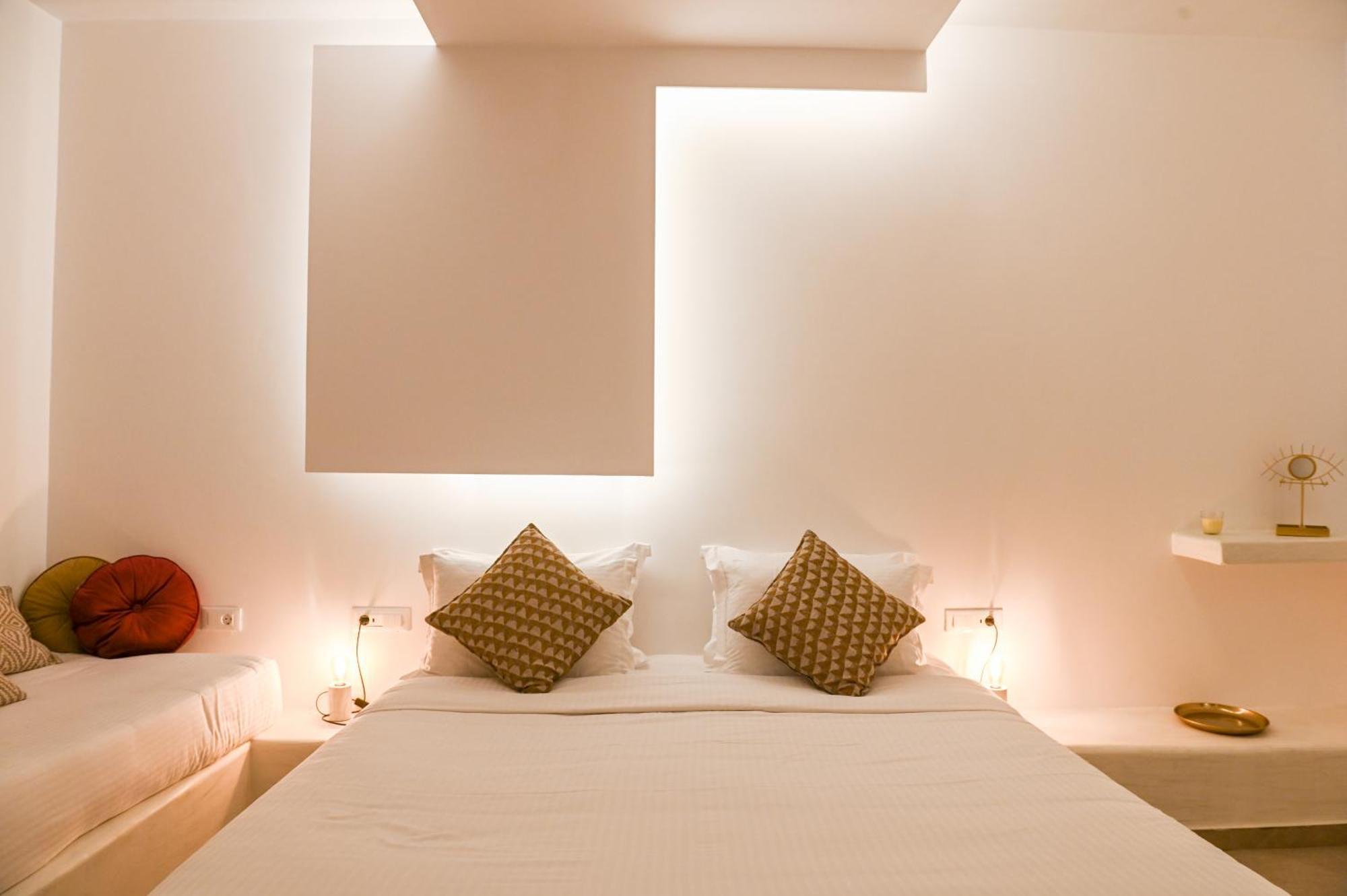 White Curves Santorini Bed & Breakfast Akrotírion Dış mekan fotoğraf