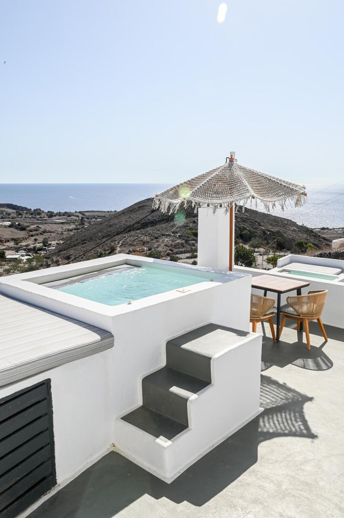 White Curves Santorini Bed & Breakfast Akrotírion Dış mekan fotoğraf